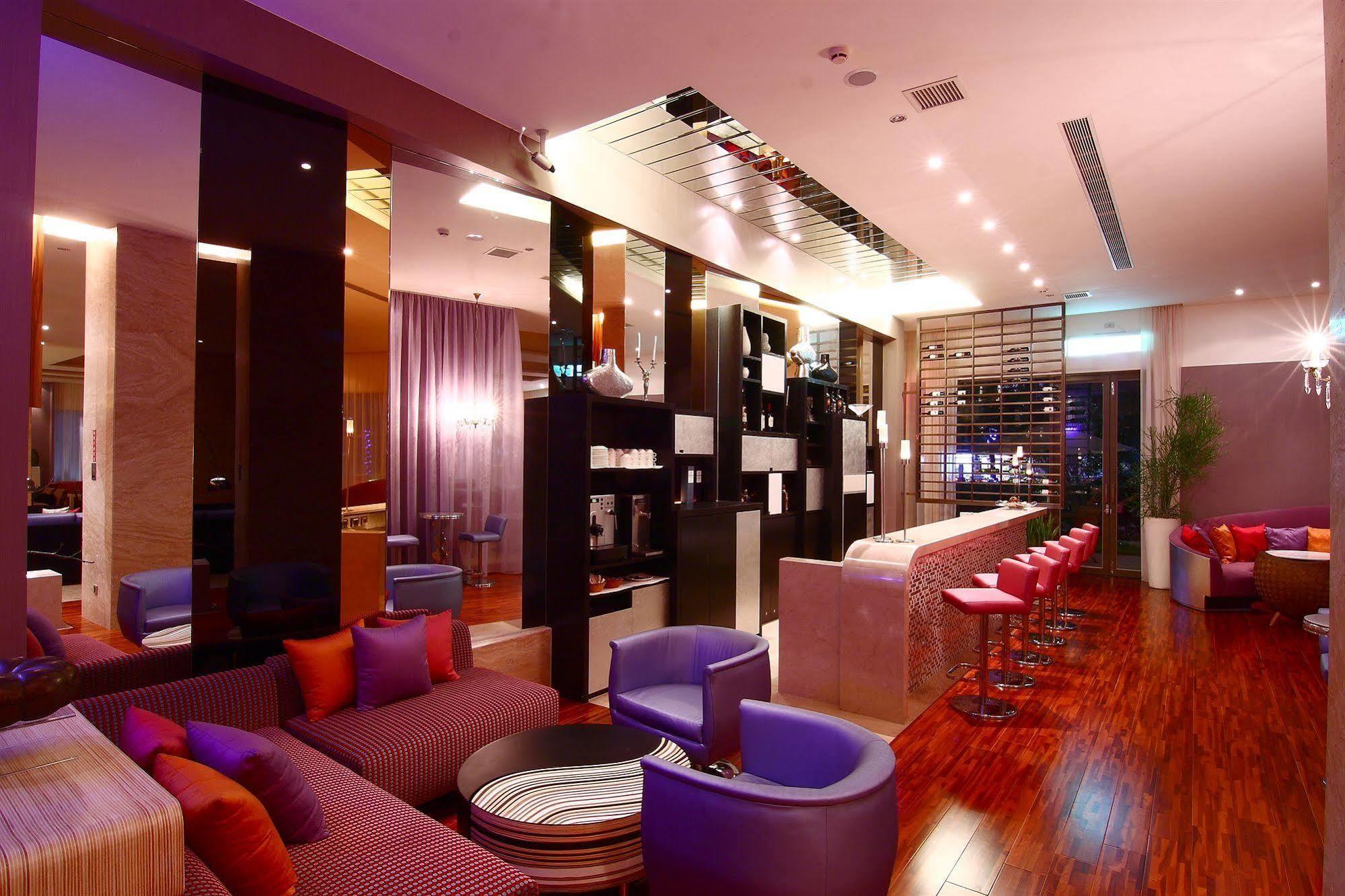 Hung'S Mansion Hotel Taichung Buitenkant foto