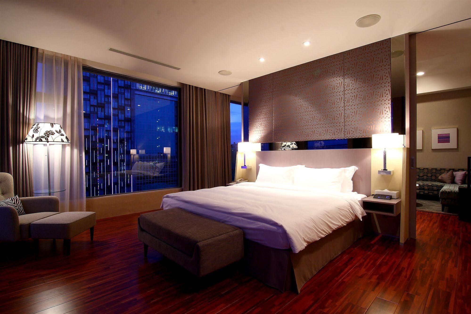 Hung'S Mansion Hotel Taichung Buitenkant foto